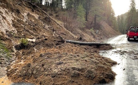 Flood warning in effect through Saturday