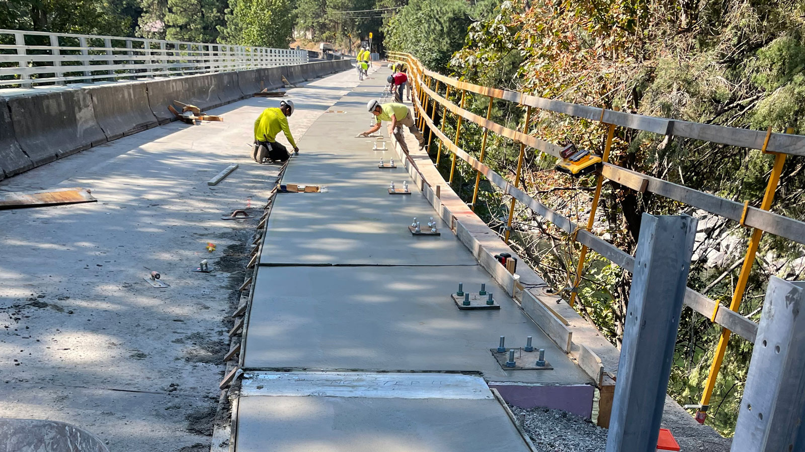 Month-long closure on Cascade Orchard Bridge starts Sept. 6