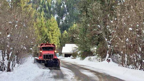 Weekend county snowplow operations differ from weekday operations